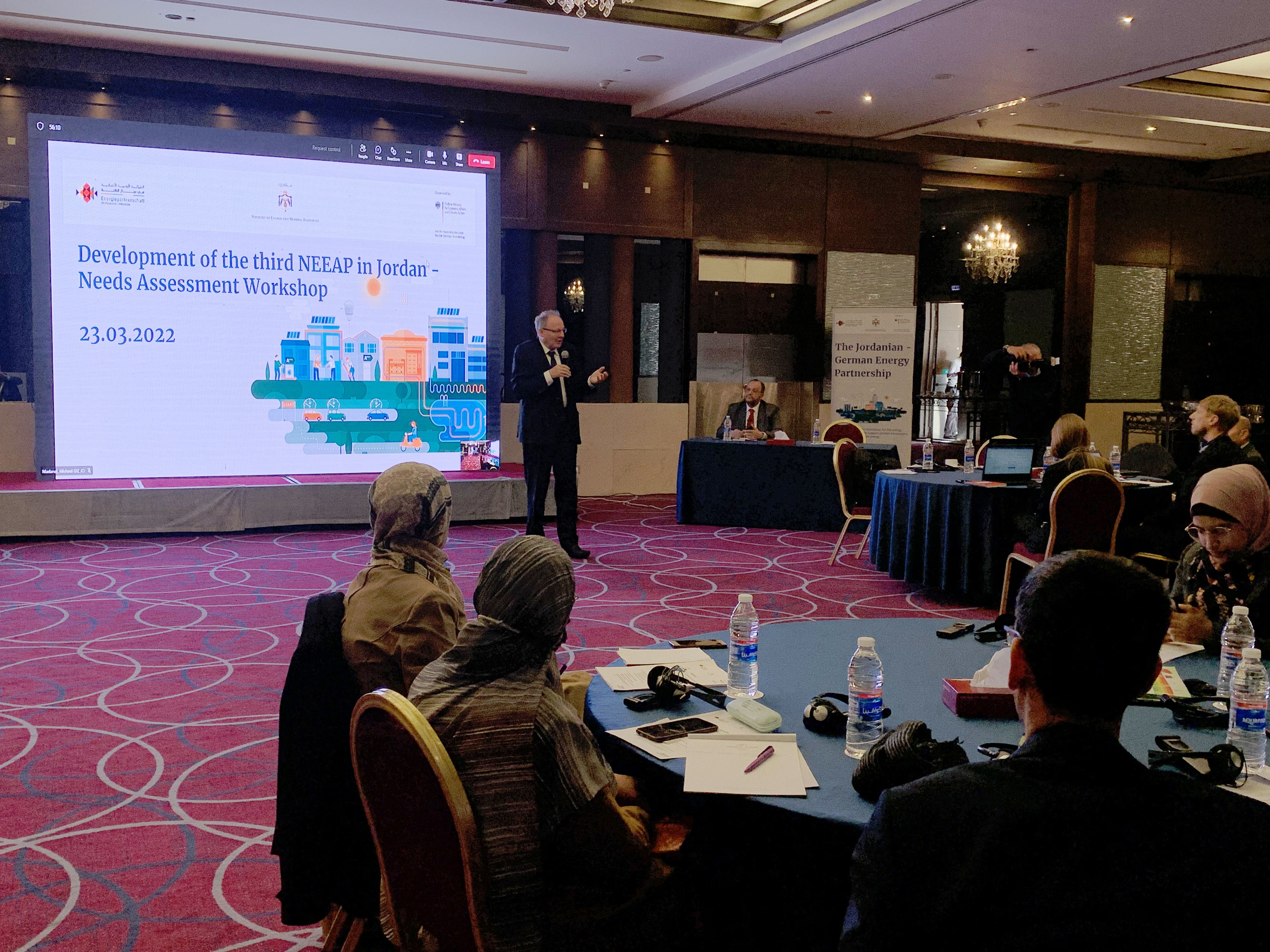 Dr Karsten Lindloff, Project Director at dena, discussing the approaches for developing the third Jordanian National Energy Efficiency Action Plan 